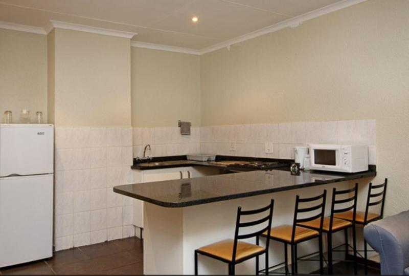 Vetho 2 Apartments Or Tambo Airport Kempton Park Exterior photo
