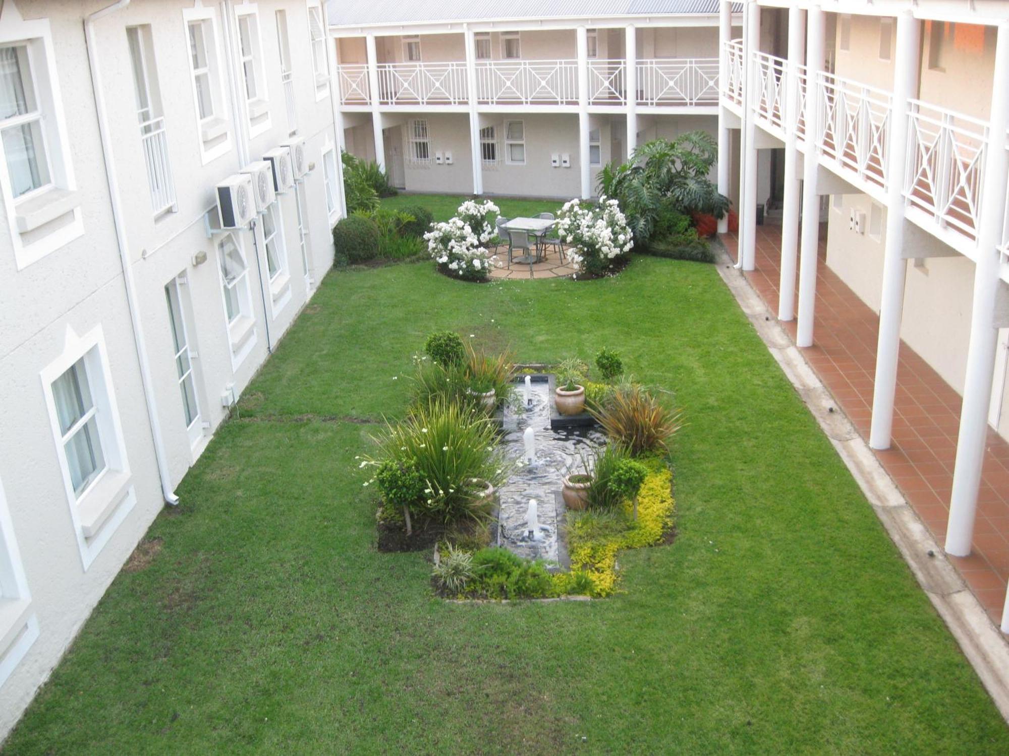 Vetho 2 Apartments Or Tambo Airport Kempton Park Exterior photo