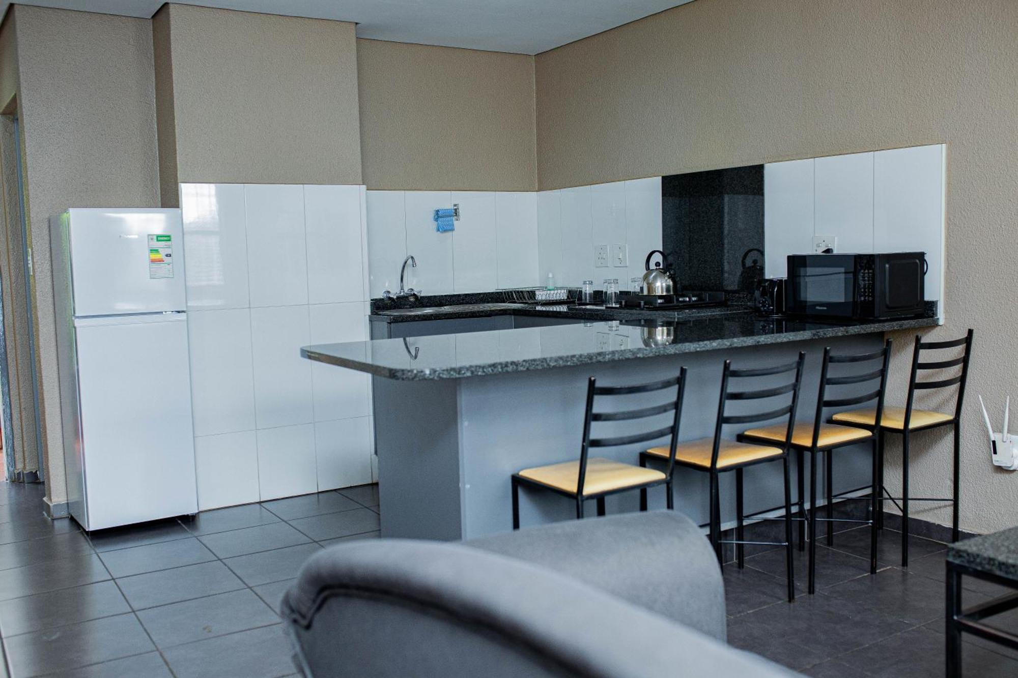 Vetho 2 Apartments Or Tambo Airport Kempton Park Exterior photo